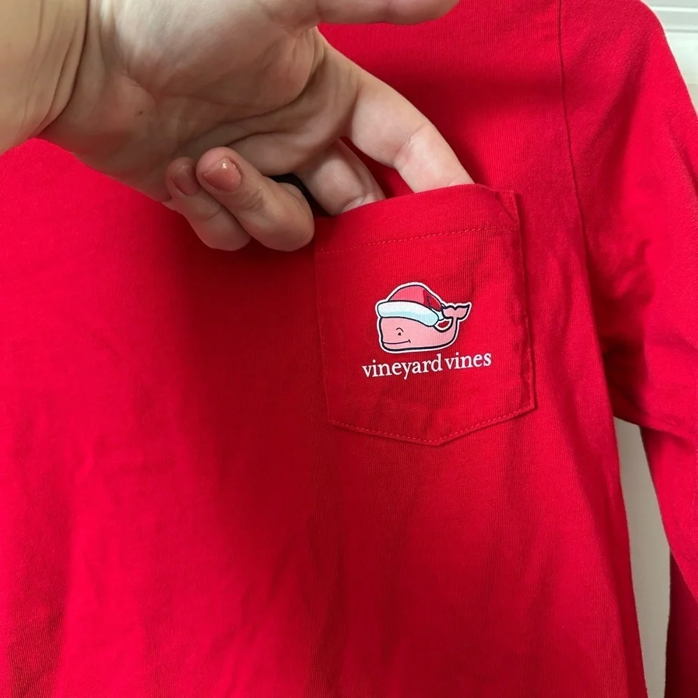 Vineyard Vines Boys Red 2025 Santa Whale Long-Sleeve Pocket Tee Size S (8-10)